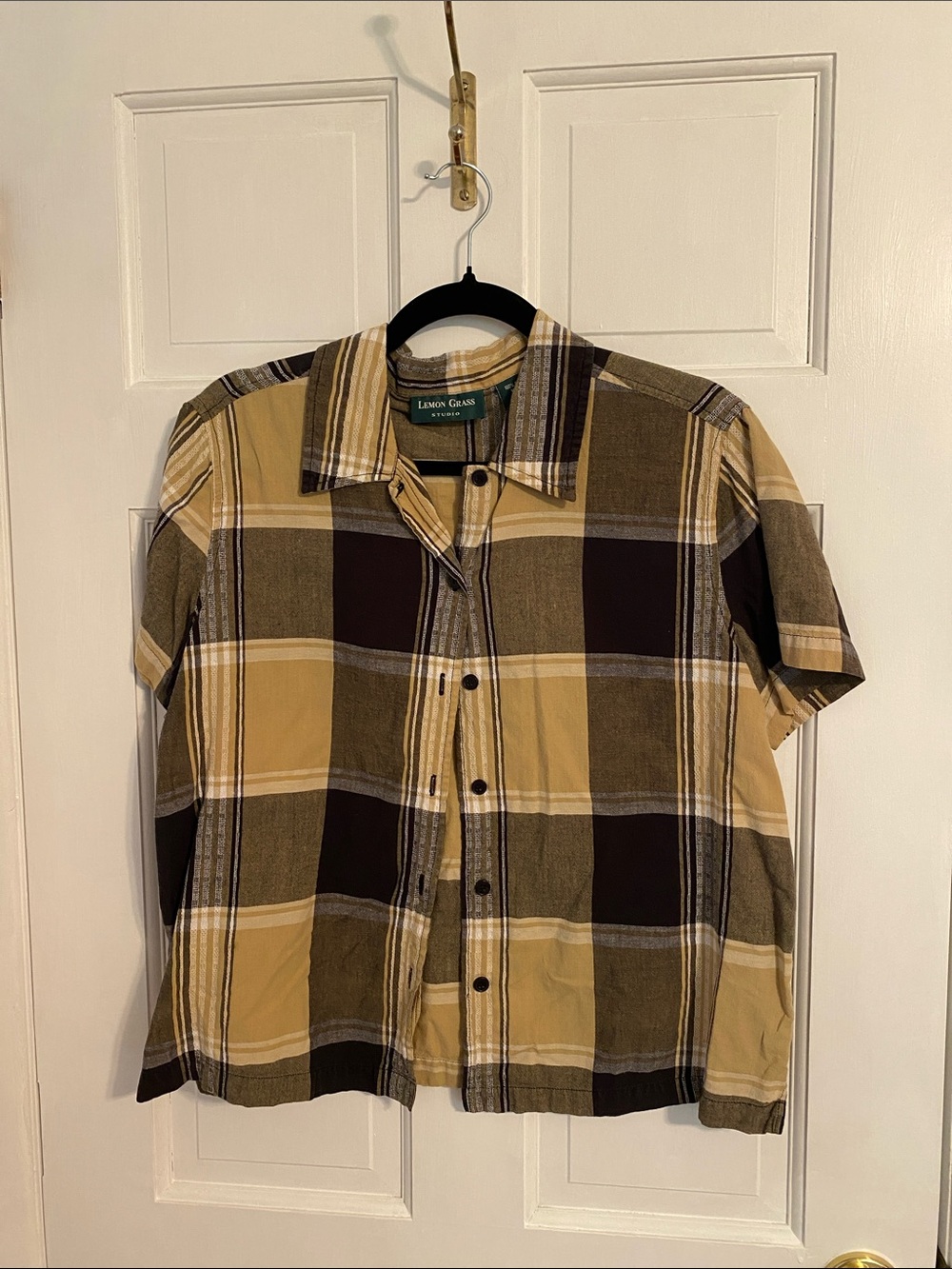 Linden Green Short-Sleeve Plaid Button-Down Shirt - Mustard/Brown